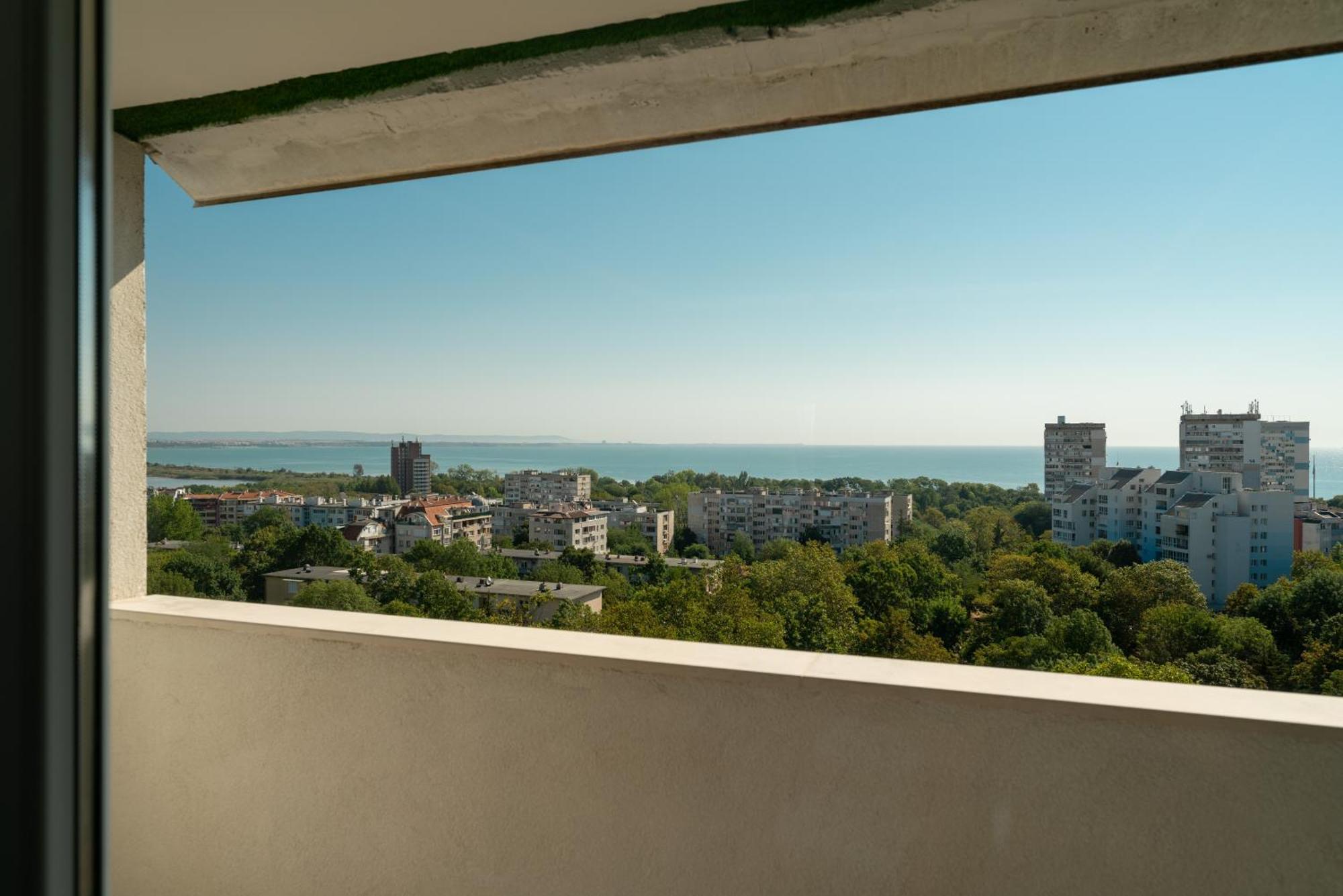Lazur Sea View